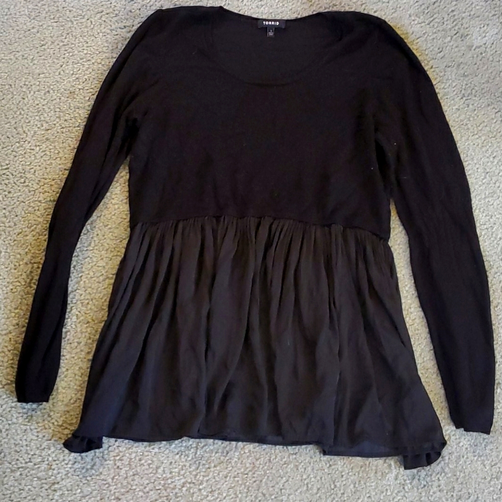 Torrid babydoll style sweater top